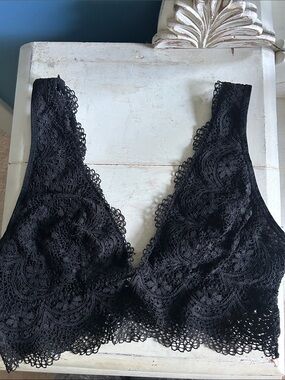 Victoria's Secret Black Lace Bralette